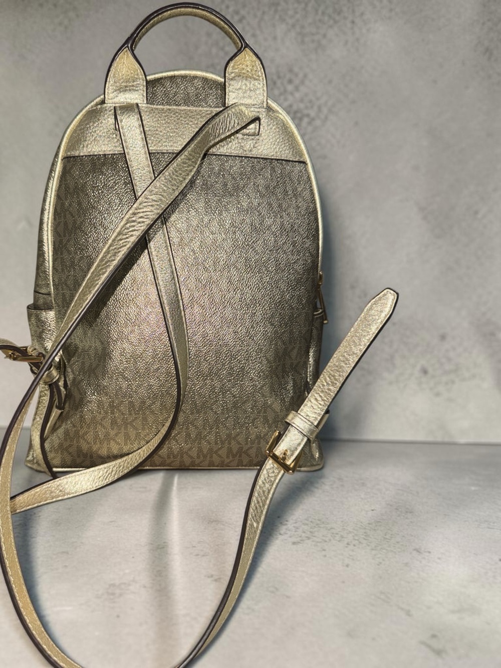 Michael Kors Metallic Gold Medium Backpack Gold hardware (2 c/o bottom pipe) - Picture 3 of 17